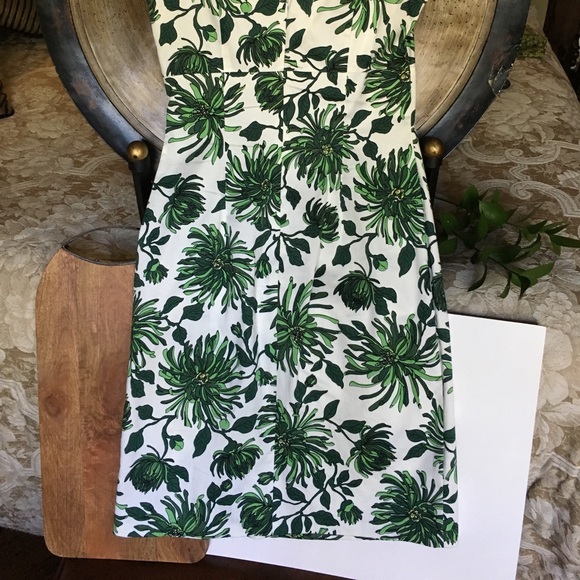 Green & white knee length dress - Picture 3 of 5